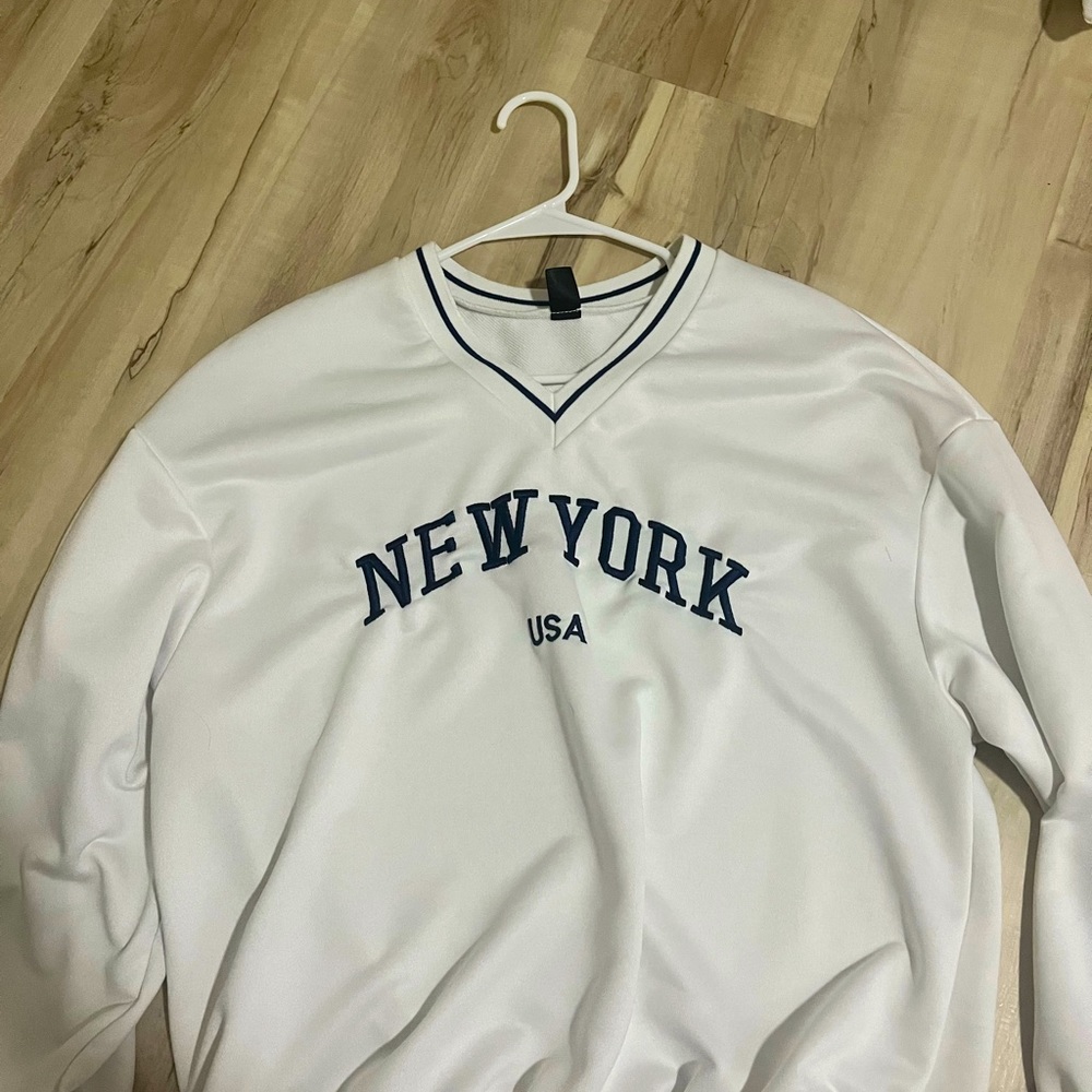 New York Crew neck Women’s size medium